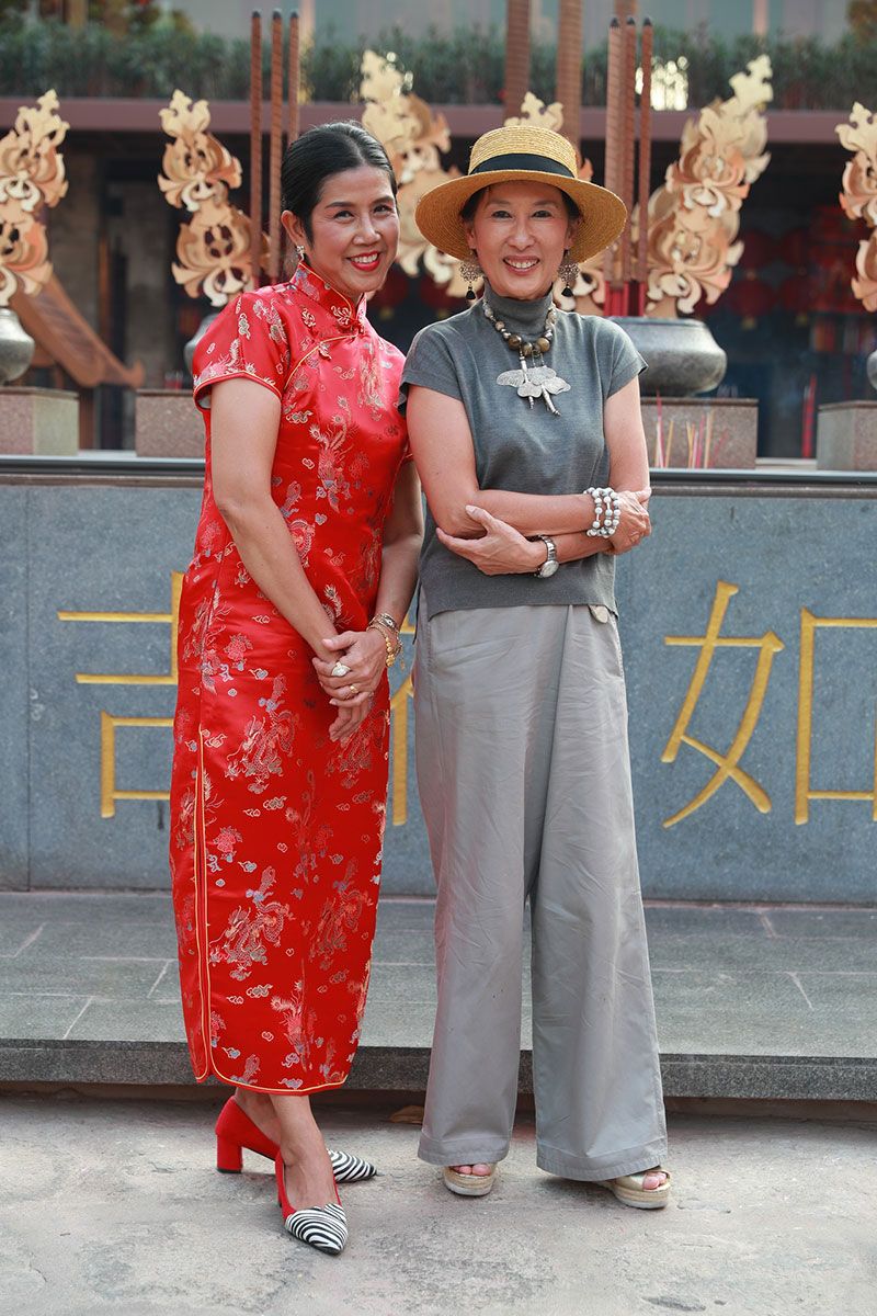 ตวงพร ทรัพย์สาคร และ รุจิราภรณ์ หวั่งหลี