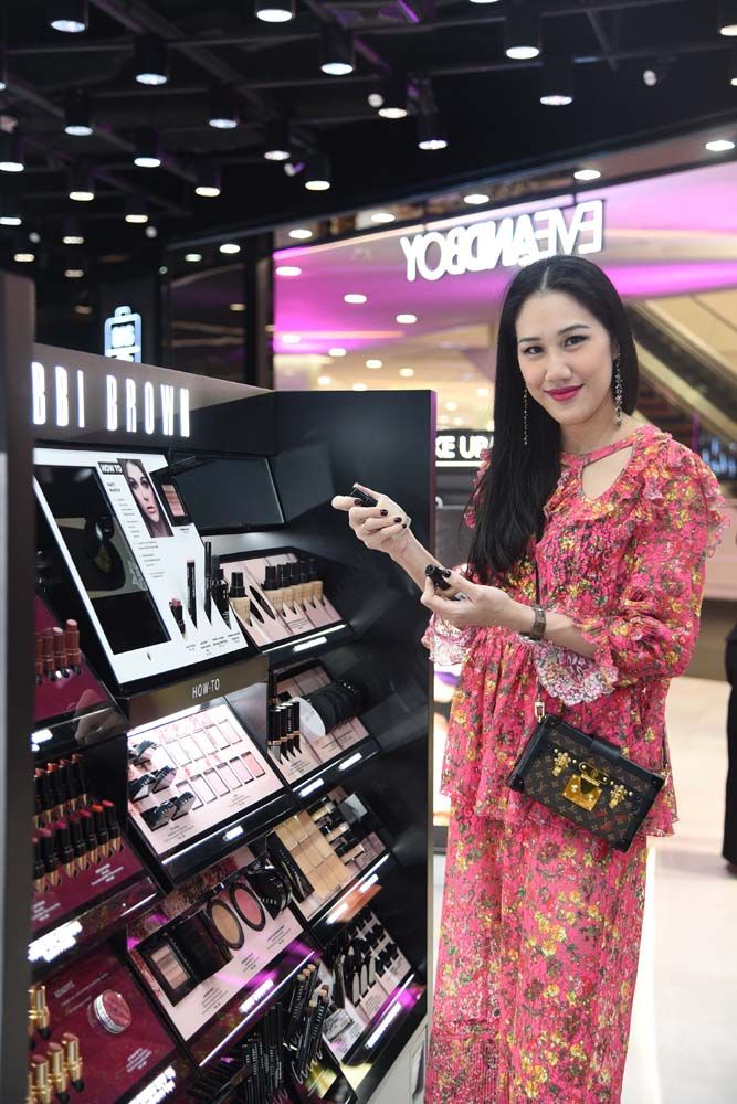 นิศากร สิหนาทกถากุล