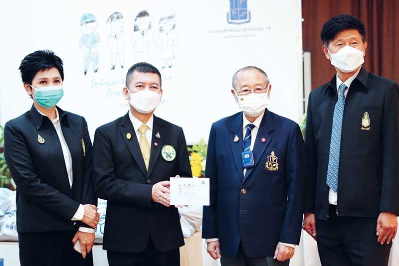 ดร.ศศมณฑ์ สงวนสิน,พล.อ.ต.อิทธพร คณะเจริญ, ดร.สุเมธ ตันติเวชกุล, พล.ต.ท.นพ.วิฑูรย์ นิติวรางกูร