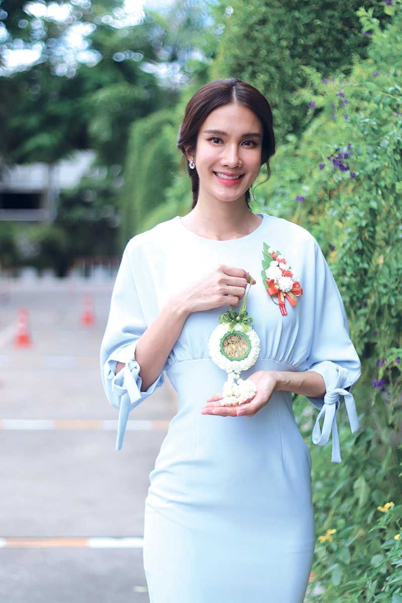 เนย-ปภาดา กลิ่นสุมาลย์