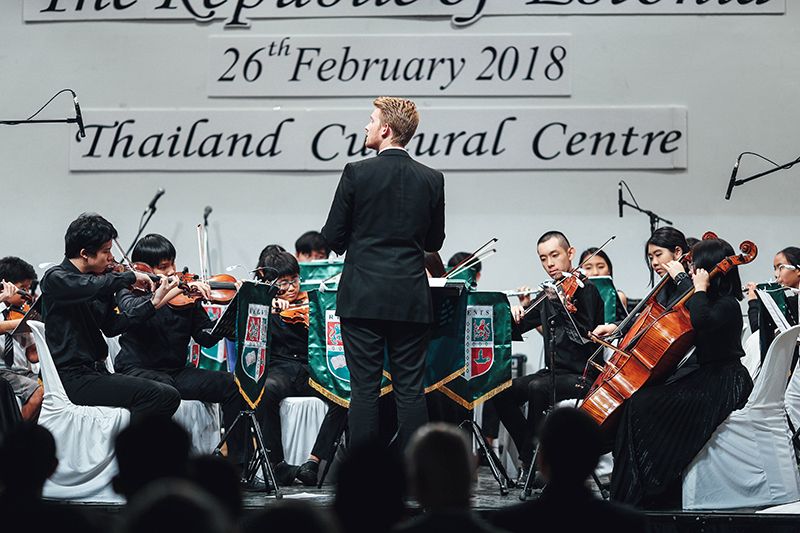 การแสดงดนตรีคลาสสิกจากผู้แทนนักเรียนโรงเรียนนานาชาติเดอะรีเจ้นท์ กรุงเทพฯ

