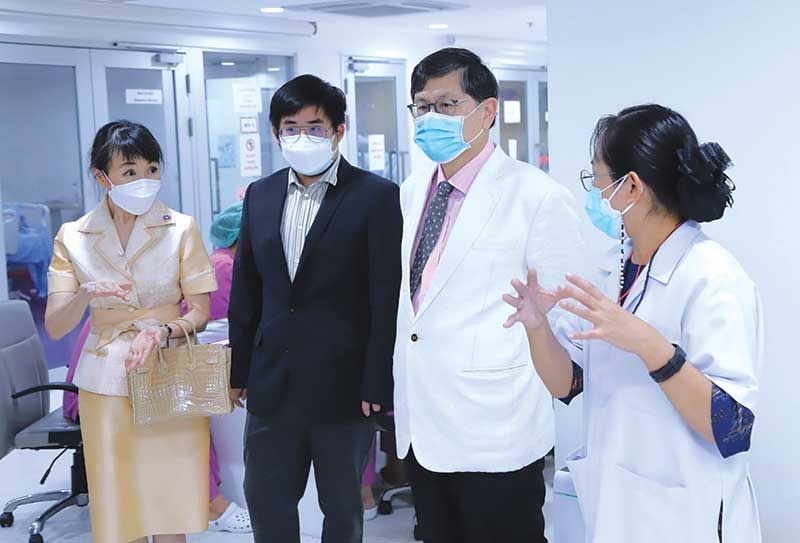 เยี่ยมชมห้องความดันลบแบบ Modular Unit

