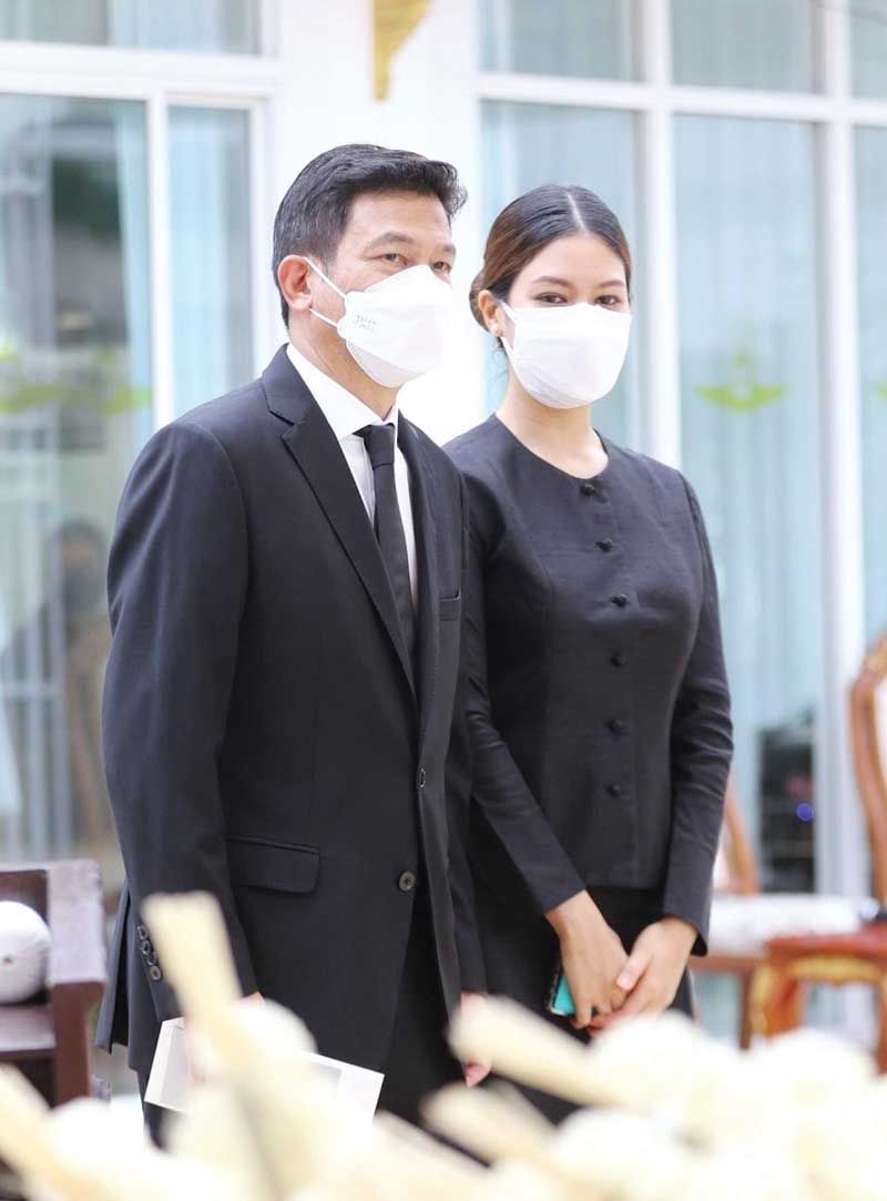 ดร.ปานปรีย์ พหิทธานุกร และ
ปัทมรัตน์ พหิทธานุกร