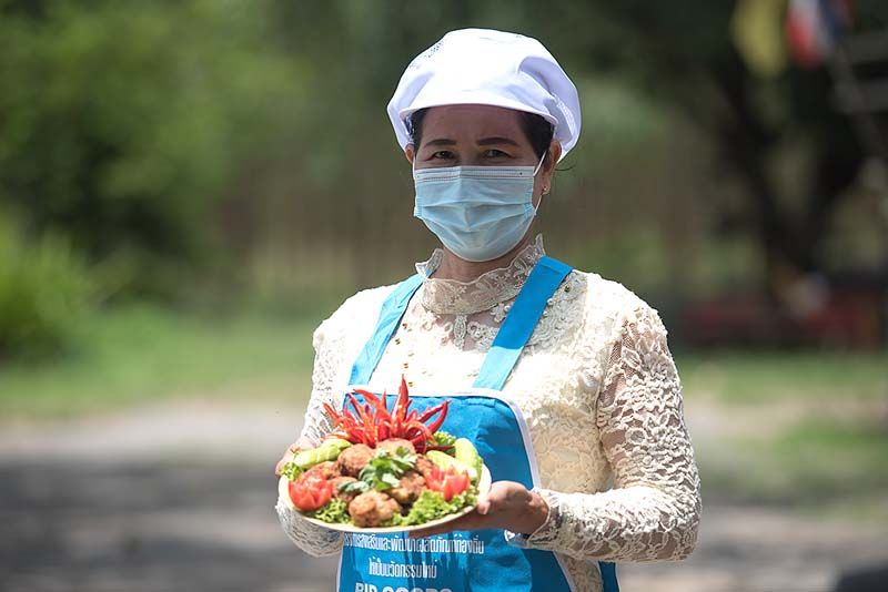 สุรีย์พร ทรายทอก