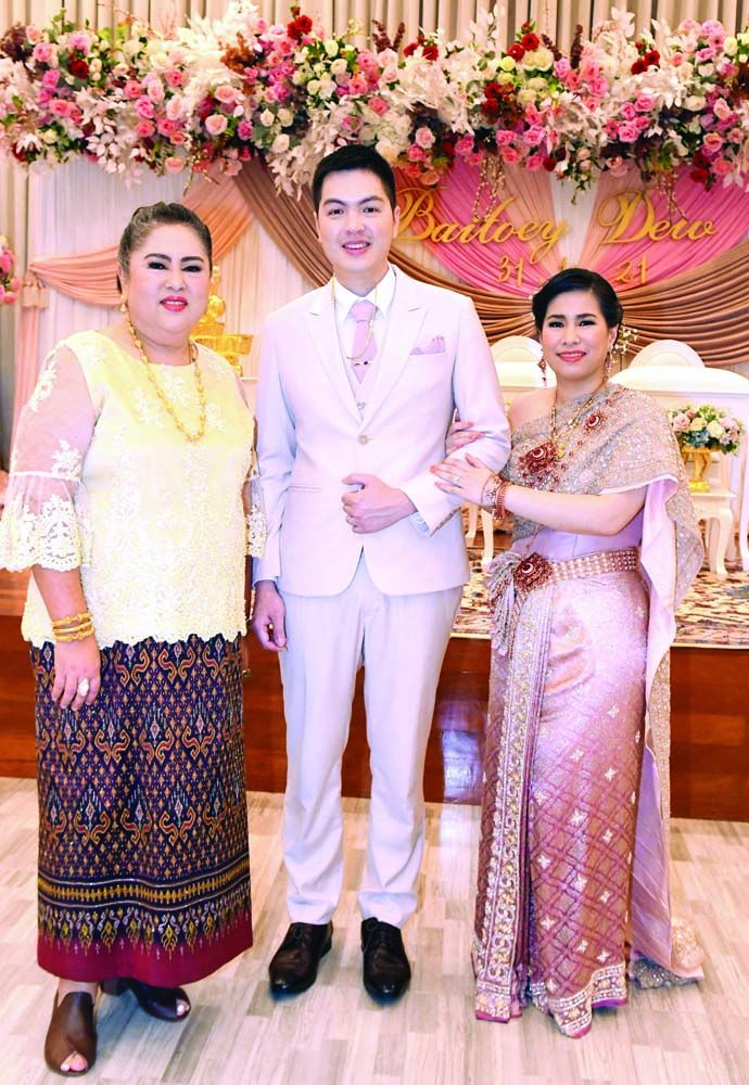 ราชตี สิงหศิวานนท์ แม่งานใหญ่กับหลานรักทั้งสอง