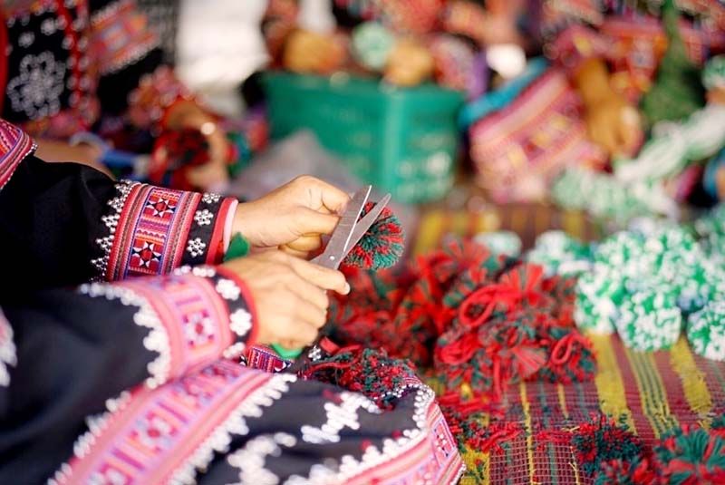 งานฝีมือของชาวเขา 10 ชุมชน 4 หมู่บ้าน 3 ชนเผ่า