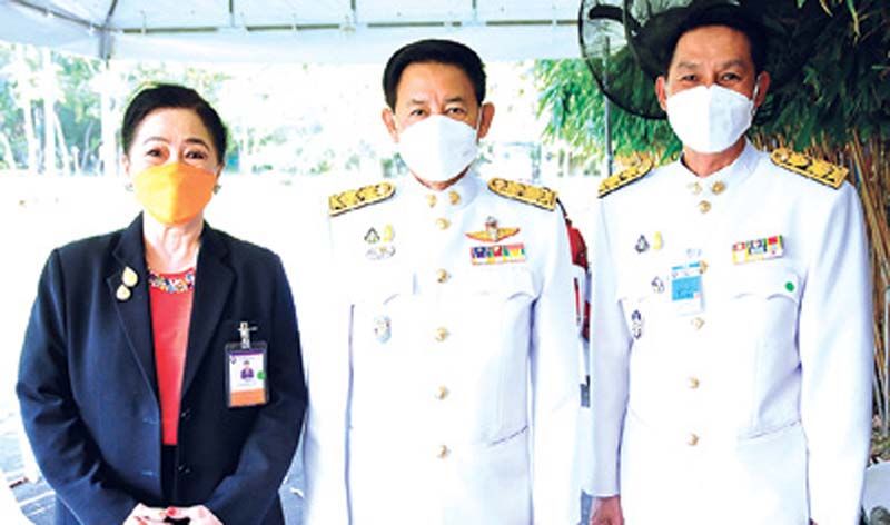 ผาณิต พูนศิริวงศ์, พลโทสรรเสริญ แก้วกำเนิด อธิบดีกรมประชาสัมพันธ์, เสมอ นิ่มเงิน ผอ.ศูนย์เทคโนโลยีสารสนเทศ กรมประชาสัมพันธ์