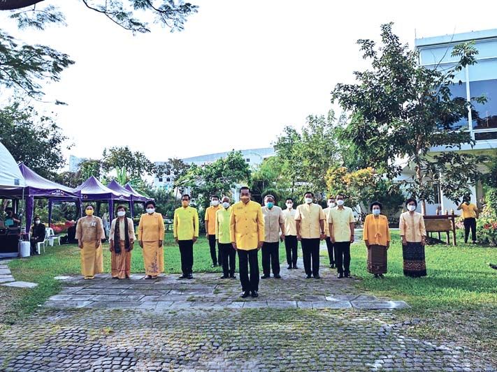 คณะกก.มูลนิธิอาสาเพื่อนพึ่ง (ภาฯ) ยามยาก สภากาชาดไทย ร่วมน้อมรำลึกในพระมหากรุณาธิคุณในหลวง รัชกาลที่ 9