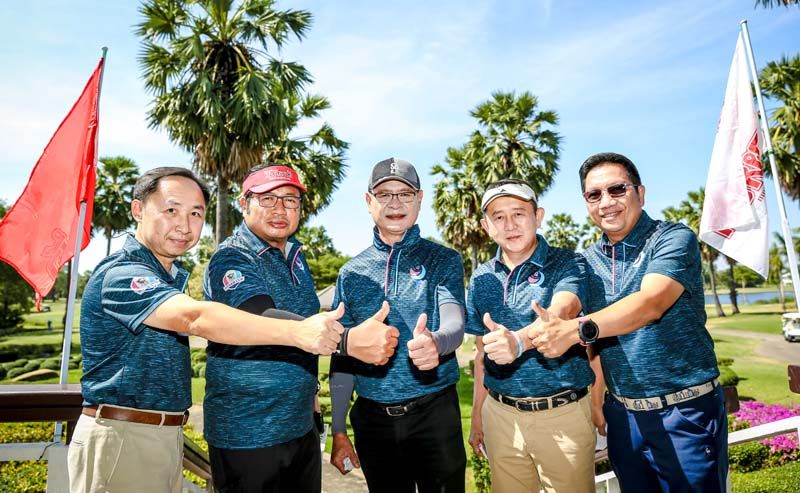 ภาพส่วนหนึ่งของทีมนักกอล์ฟที่เข้าแข่งขัน