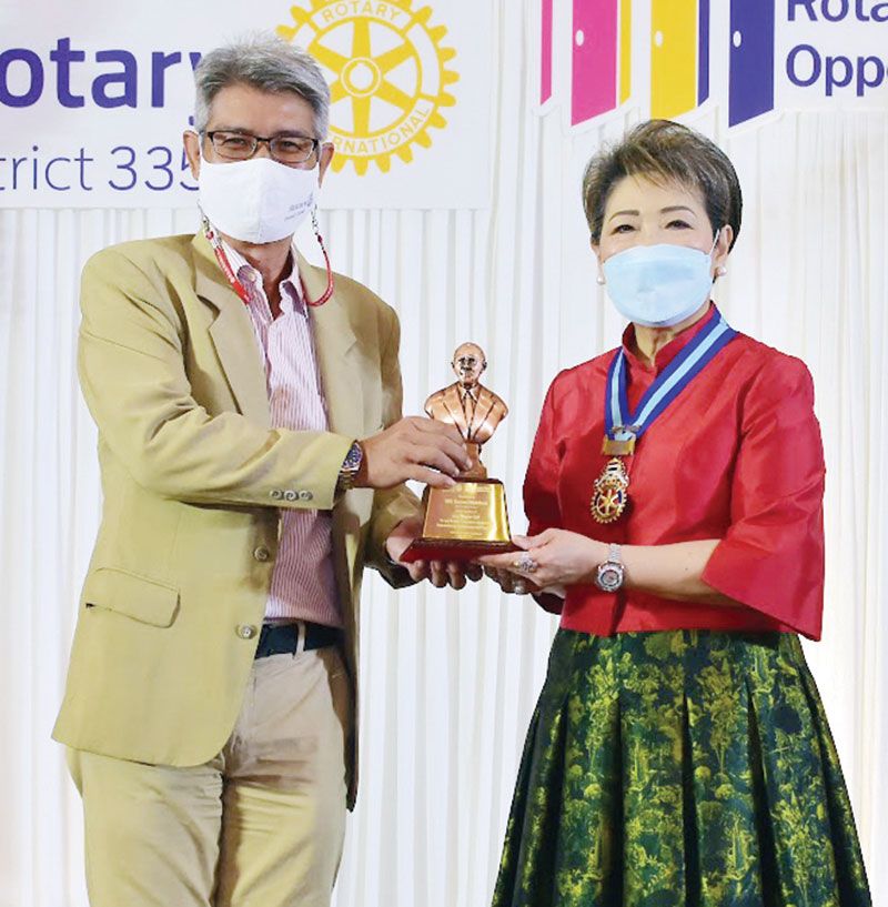 ผู้บริจาคมูลนิธิโรตารี ระดับ Major Gift