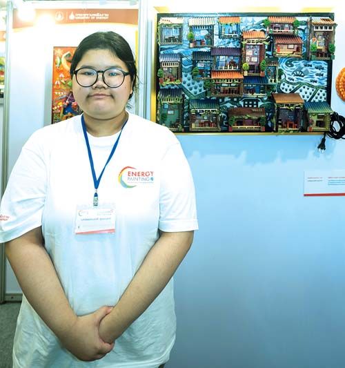 ฉัพพรรณรังสี สุวรรณชาติ ชนะเลิศ ประเภทมัธยมศึกษาตอนปลาย / ปวช.