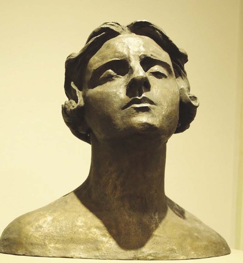 Bust of Singer by Dunikowski