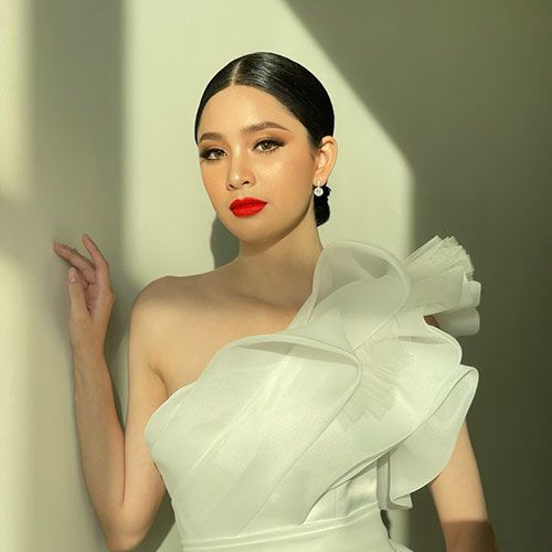 ปิ่น-ชรินพร

