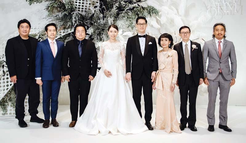 ผรณเดช พูนศิริวงศ์ กก.ผจก.บจ.นสพ.แนวหน้า, ภาณุชัย เหตระกูล ผู้ถือหุ้น
นสพ.เดลินิวส์, วิลักษณ์ โหลทอง ประธาน บจ.สยามสปอร์ต ซินดิเคท, จิตตนาถ ลิ้มทองกุล ประธานเจ้าหน้าที่บริหารสื่อในเครือผู้จัดการ