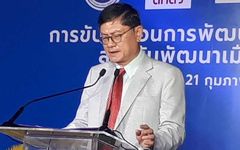 ศ.(พิเศษ) ดร.เอนก เหล่าธรรมทัศน์