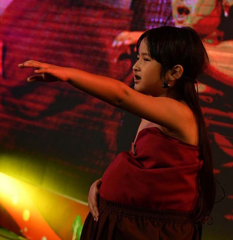 สวมบทแม่นาคพระโขนงมือยาว