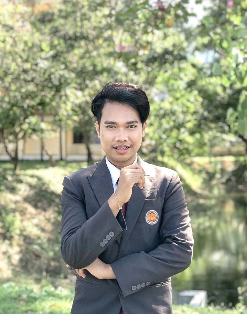 นาถวัฒน์ ลิ้มสกุล