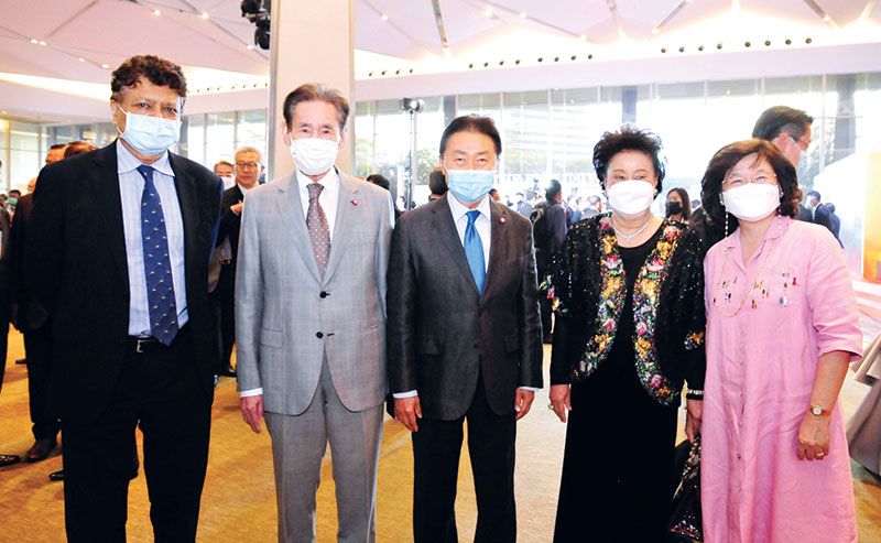 ประชา เหตระกูล, กรพจน์-อัญชนา อัศวินวิจิตร มี ทัศนีย์ ชาญวีรกูล ต้อนรับ