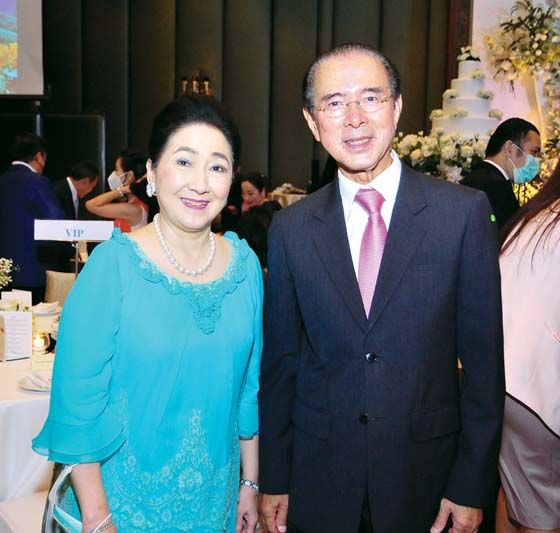 ผาณิต พูนศิริวงศ์ และ พลภัทร สุวรรณศร