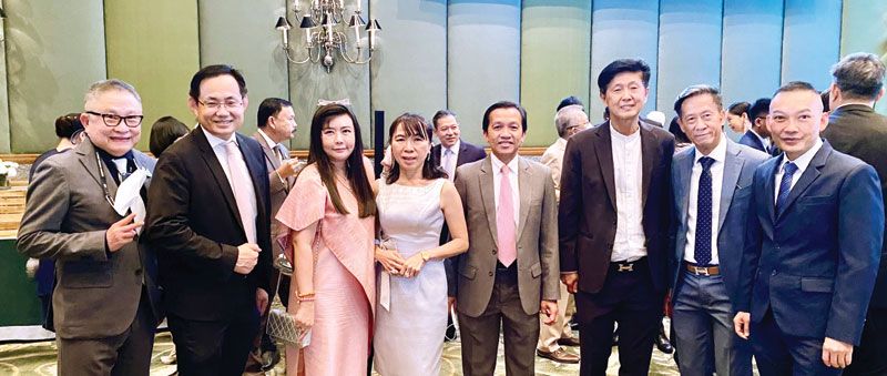 อภิศักดิ์  ธนเศรษฐกร,ศ.นพ.สุเทพ อุดมแสวงทรัพย์, วิภาดา ชินธรรมมิตร,ศรีบังอร รัตนวงศ์สวัสดิ์,กฤษณ์ อิ่มแสง,พล.ต.ท.นพ.วิฑูรย์ นิติวรางกูร,ผศ.นพ.ธารา วงศ์วิริยางกูร,พล.นพ.ธำรงค์โรจน์ เต็มอุดม