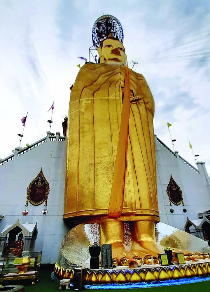 หลวงพ่อโตวัดอินทรวิหาร

