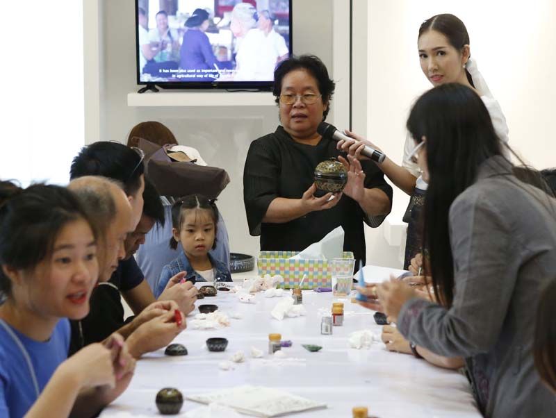 เวิร์คช็อป ในหัวข้อ “เครื่องเขิน ตลับขูดเพ้นท์ หัตถกรรมล้านนา” โดย ครูประทิน ศรีบุญเรือง
