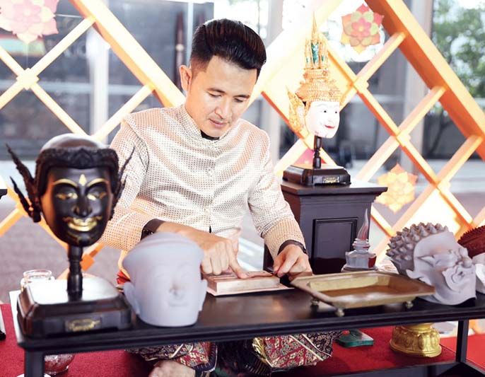 บรรยากาศการแสดงบนเวทีและกิจกรรมต่างๆ นำเสนอความเป็นไทยสู่สายตาชาวโลก