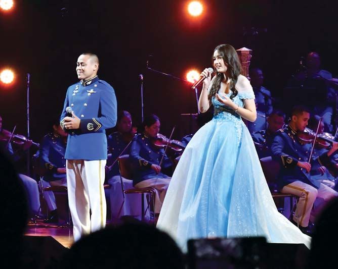 บรรยากาศการแสดงคอนเสิร์ตทัพฟ้าคู่ไทยเพื่อ “ชัยพัฒนา” ครั้งที่ 13