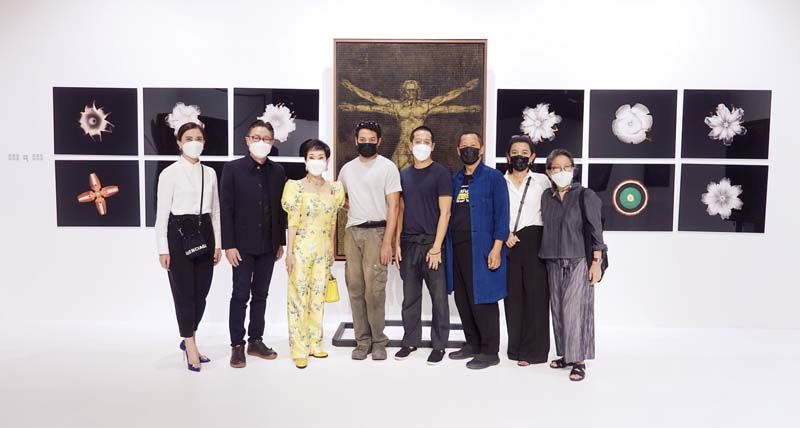 ปิยทัต เหมทัต และ แทน โฆษิตพิพัฒน์ เปิดงานแสดงศิลปะ DUEL ART EXHIBITION ซึ่งเป็นนิทรรศการแสดงผลงานของศิลปินสองรุ่นที่มีความชอบและหลงใหลในอาวุธปืนเหมือนกัน
โดยมี คุณหญิงชดช้อย โสภณพนิช, ปัญญา นิรันดร์กุล, อ.เฉลิมชัย โฆษิตพิพัฒน์, ศุภลักษณ์
ตันฑาภิชาติ, กนกวัลย์ โฆษิตพิพัฒน์ และ มิลค์-เขมสรณ์ หนูขาว เยี่ยมชมผลงาน