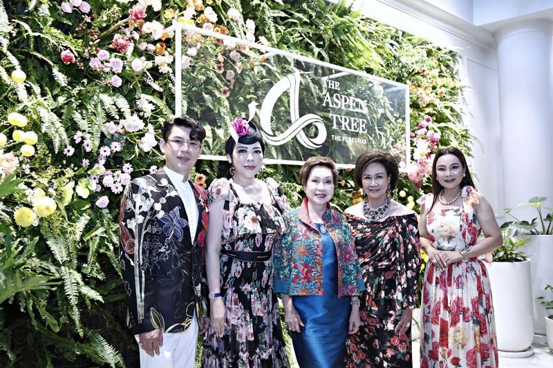 สดใสไปกับบรรยากาศของงาน ชาลอต โทณวณิก, สุภาพรรณ พิชัยรณรงค์สงคราม, ศศิวิมล ดารารัตนโรจน์

