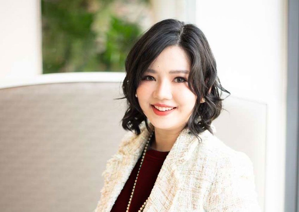 กุลธิรัตน์ ภควัชร์ไกรเลิศ

