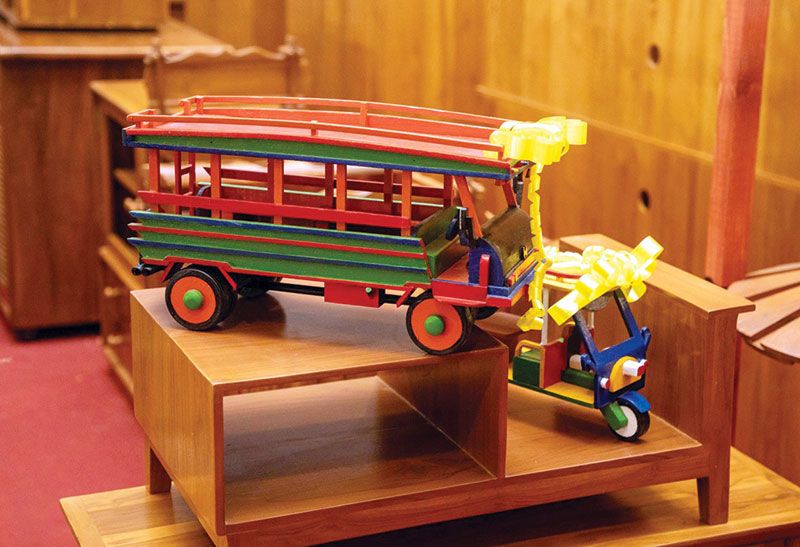 ผลิตภัณฑ์จากฝีมือผู้ต้องขังจากเรือนจำและทัณฑสถานทั่วประเทศที่น่าสนใจอีกมากมาย

