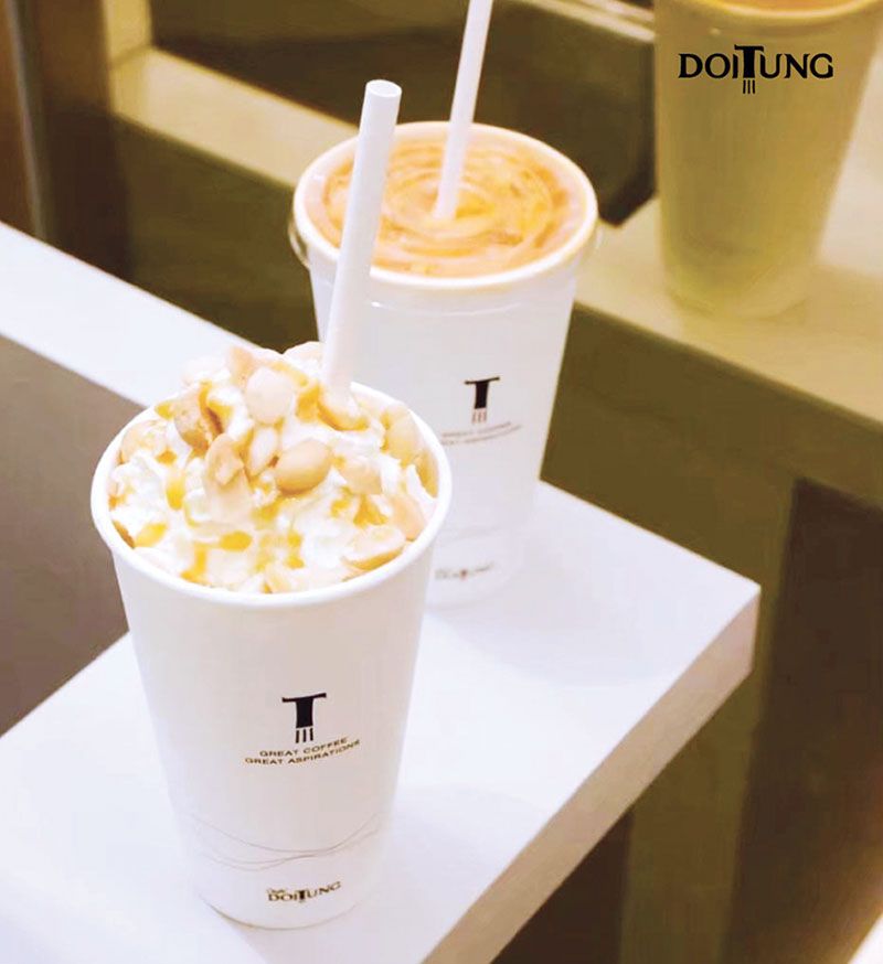 แมคคาเดเมีย ลาเต้ กับ Thai Milk Tea (ชาไทยใส่นม)