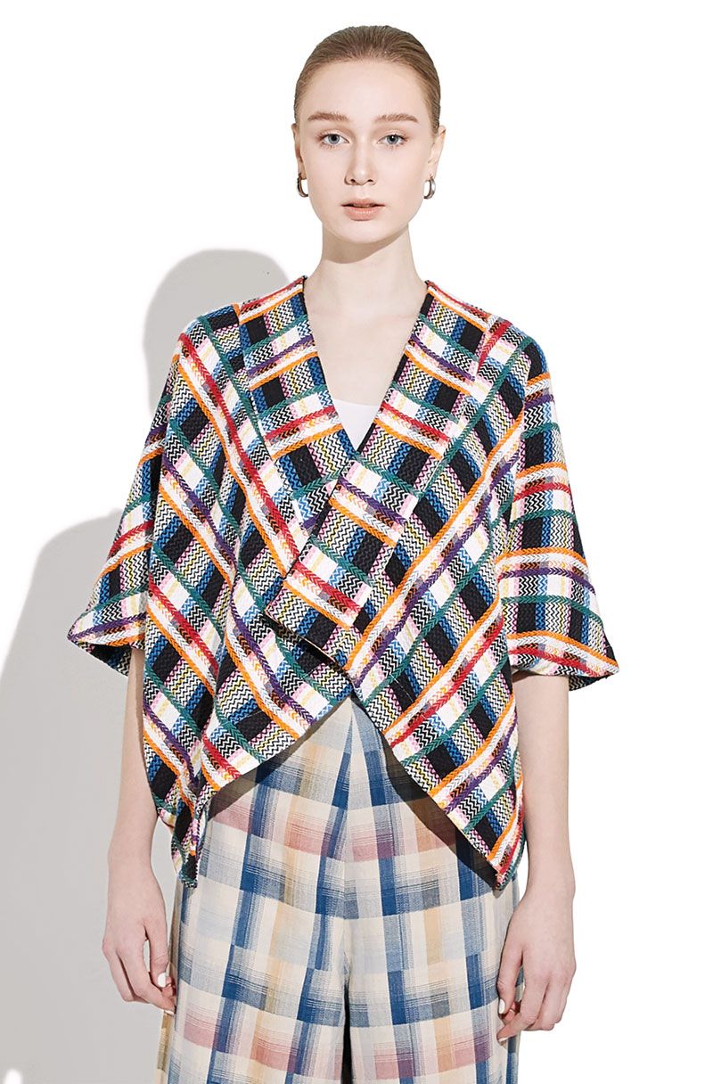 งานคราฟต์ดีไซน์ร่วมสมัย ทั้งเสื้อผ้า ของตกแต่งบ้าน และไม้ประดับนานาพันธุ์