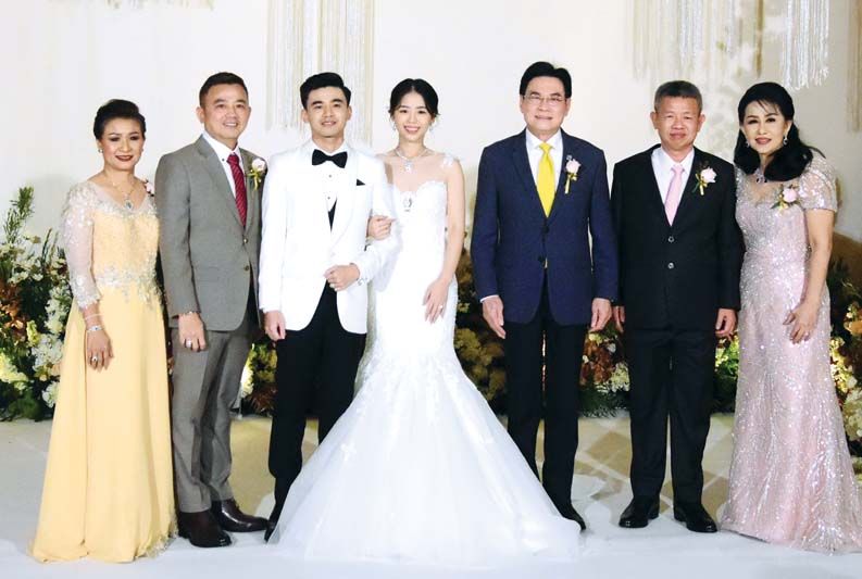 จุรินทร์ ลักษณวิศิษฎ์ รองนายกรัฐมนตรีและรมว.กระทรวงพาณิชย์ ร่วมแสดงความยินดี