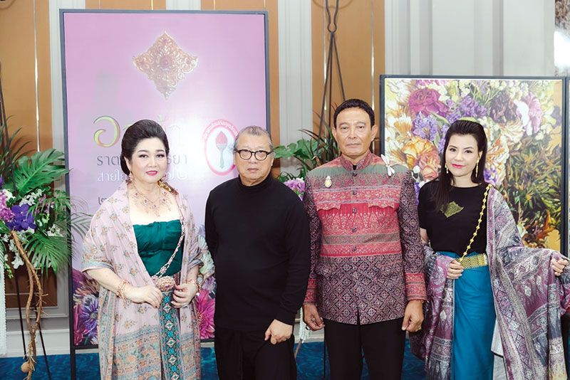 งานนี้รังสรรค์ปั้นแต่งโดยฝีมือ ดร.ดุลย์พิชัย โกมลวานิชปราชญ์แห่งอยุธยา