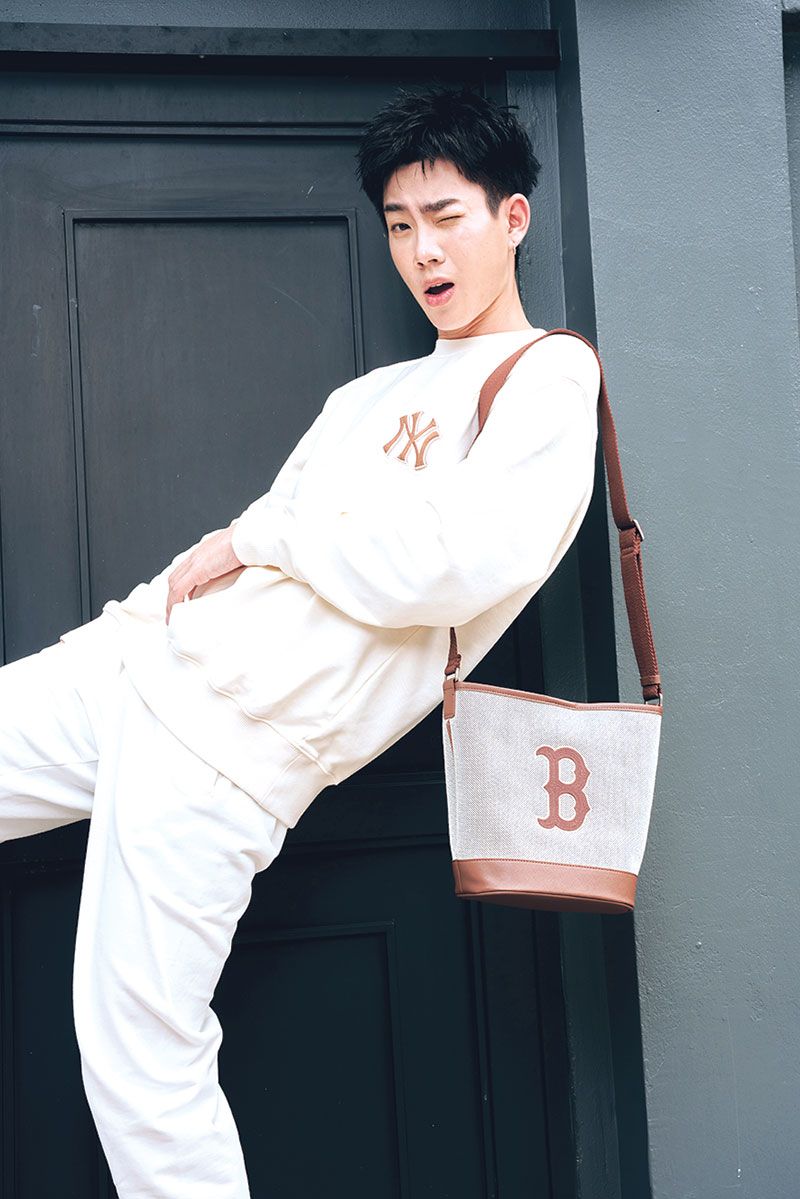 ผู้หญิง MLB เปิดตัวกระเป๋าคอลเลคชั่นล่าสุด ชวนเหล่าเซเลบริตี้ Mix