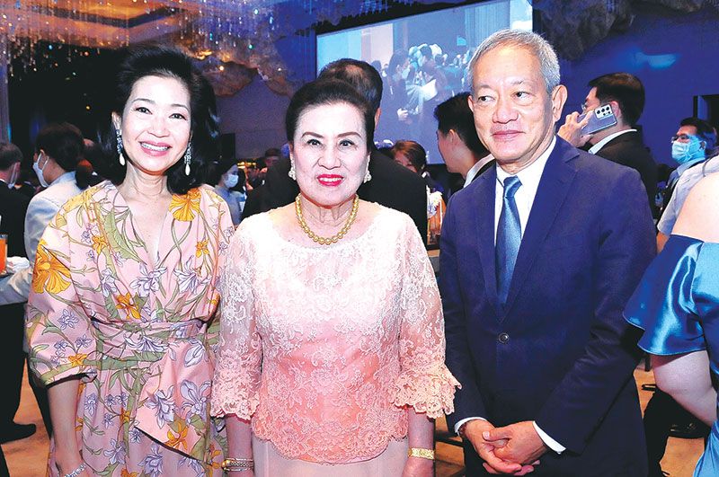 ดาริกา ปุณณกันต์ และ วิภาดา-ชนินทธ์ โทณวณิก