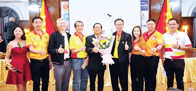 ร่วมแสดงความยินดีกับ ดร.อภิชาติ ดำดี นักวรรณศิลป์
ผู้มีผลงานกาพย์กลอนต่อสังคมเป็นที่ประจักษ์

