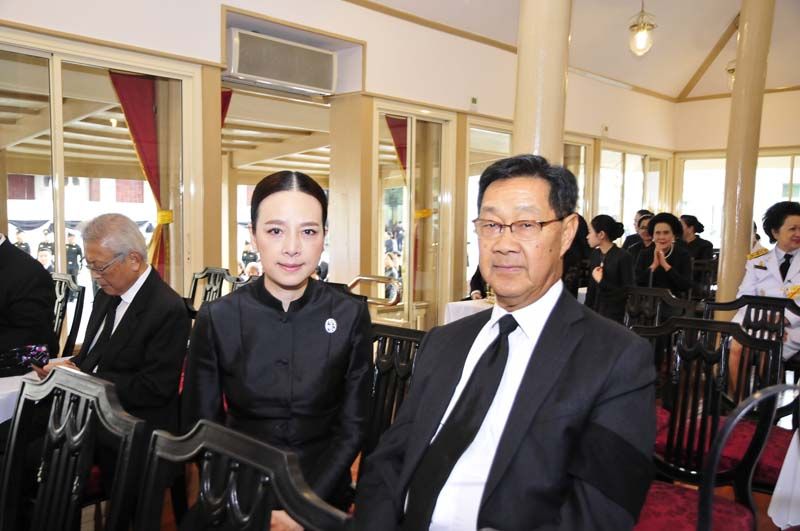 ม.ร.ว.ปรีดิยาธร เทวกุล กับนวลพรรณ ล่ำซำ