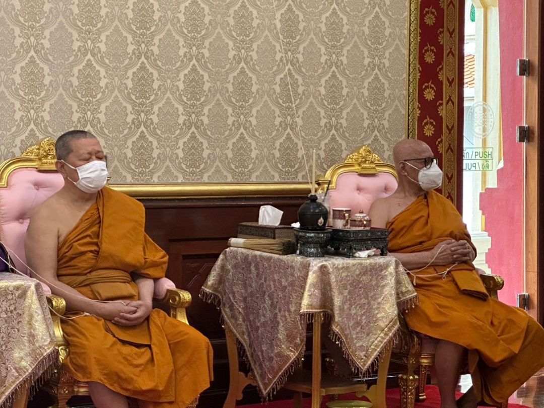 สมเด็จพระพุฒาจารย์ (สนิท ชวนปญฺโญ) และ สมเด็จพระมหารัชมงคลมุนี (ธงชัย ธมมฺธโช) ประธานฝ่ายสงฆ์นำเจริญพระพุทธมนต์และเจริญจิตตภาวนา

