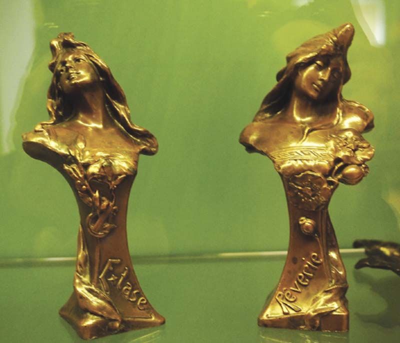 งานประติมากรรม

