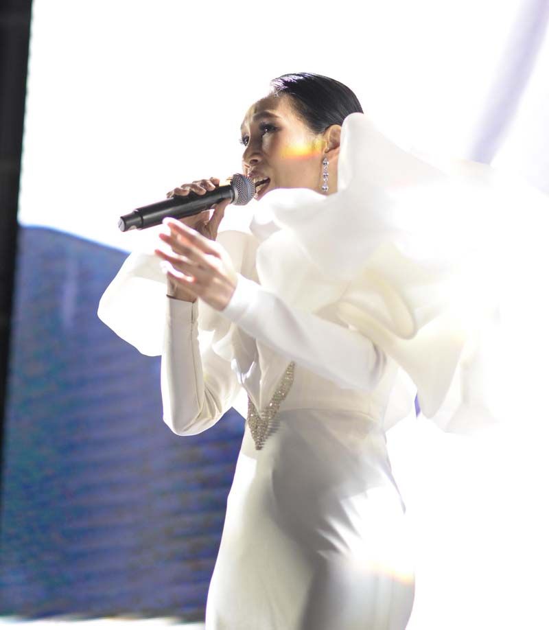 รัดเกล้า อามระดิษ

