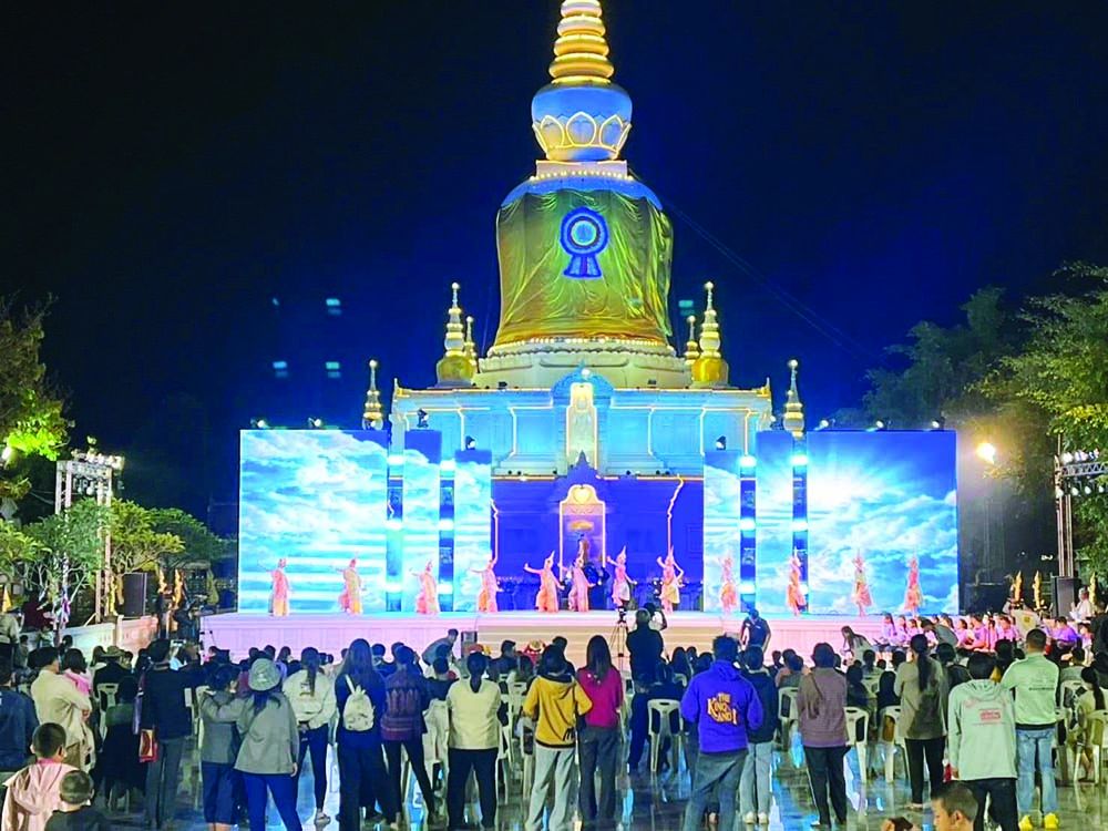 สีสันการแสดงนาฏศิลป์