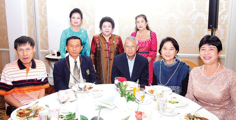 สงัด โกสุมสุริยา, พ.ต.อ.ปรีชา จุลบุษปะ, เชวง จิตรสมบูรณ์, จินตนา จิตรสมบูรณ์, พาริกา นพรัตน์, ฉัตรสุดา จันทร์ดียิ่ง, เบญจมาศ
รุจิรวงศ์ และ กิตติมา เกษจำรัส