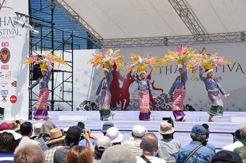 การแสดงจาก คณะนาฏศิลป์ Thai Me Dee Southern Breeze เชียงใหม่