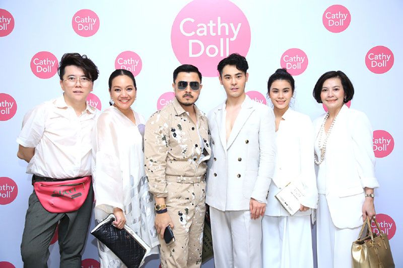 วสุ สกุลอนันต์, ปรียามล ธนวิสุทธิ์, พลพัฒน์ อัศวประภา, พงศ์วิวัฒน์ทีฆคีรีกุล, พิมดาว พานิชสมัย และ เกล็ดดาว พานิชสมัย