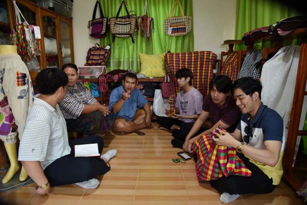 นักศึกษา DBTM ร่วมกันวางแผนการตลาดกับชุมชน