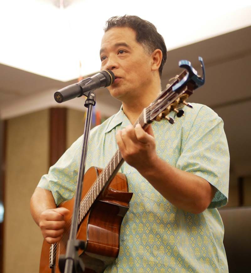 ไลฟ์สดมินิคอนเสิร์ตสุดเอ็กซ์คลูซีฟจาก ฮาร์ท-สุทธิพงศ์ ทัดพิทักษ์กุล