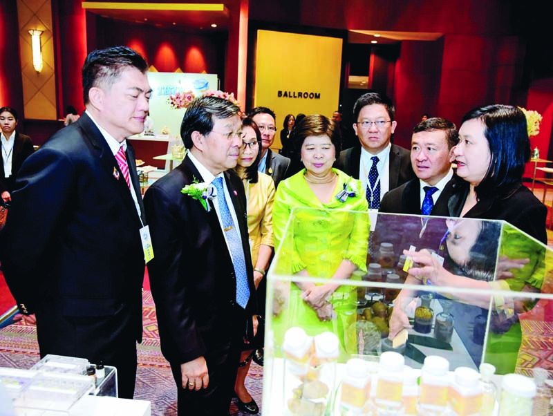 เยี่ยมชมนิทรรศการภายในงาน